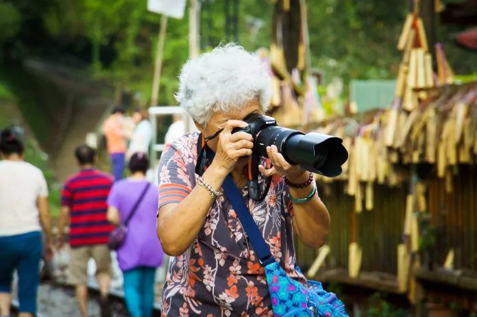 grandma-824867_960_720