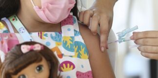 Vacinação infantil contra a Covid