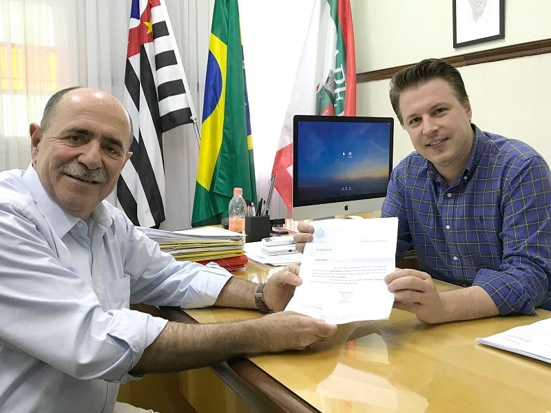 Prefeito Igor Soares recebeu do deputado Caramez a notícia de liberação da emenda de R$ 1 milhão para Itapevi - SECOM PMI