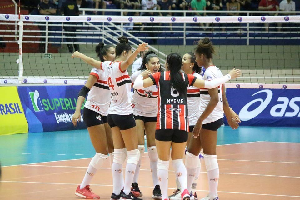 meninas-do-sao-paulo-barueri-recebe-curitiba-nesta-terca-pela-superliga-de-volei-0
