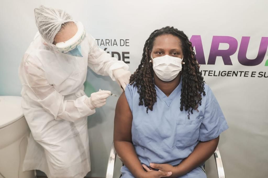 Barueri recebe vacina contra Covid-19 e inicia imunização