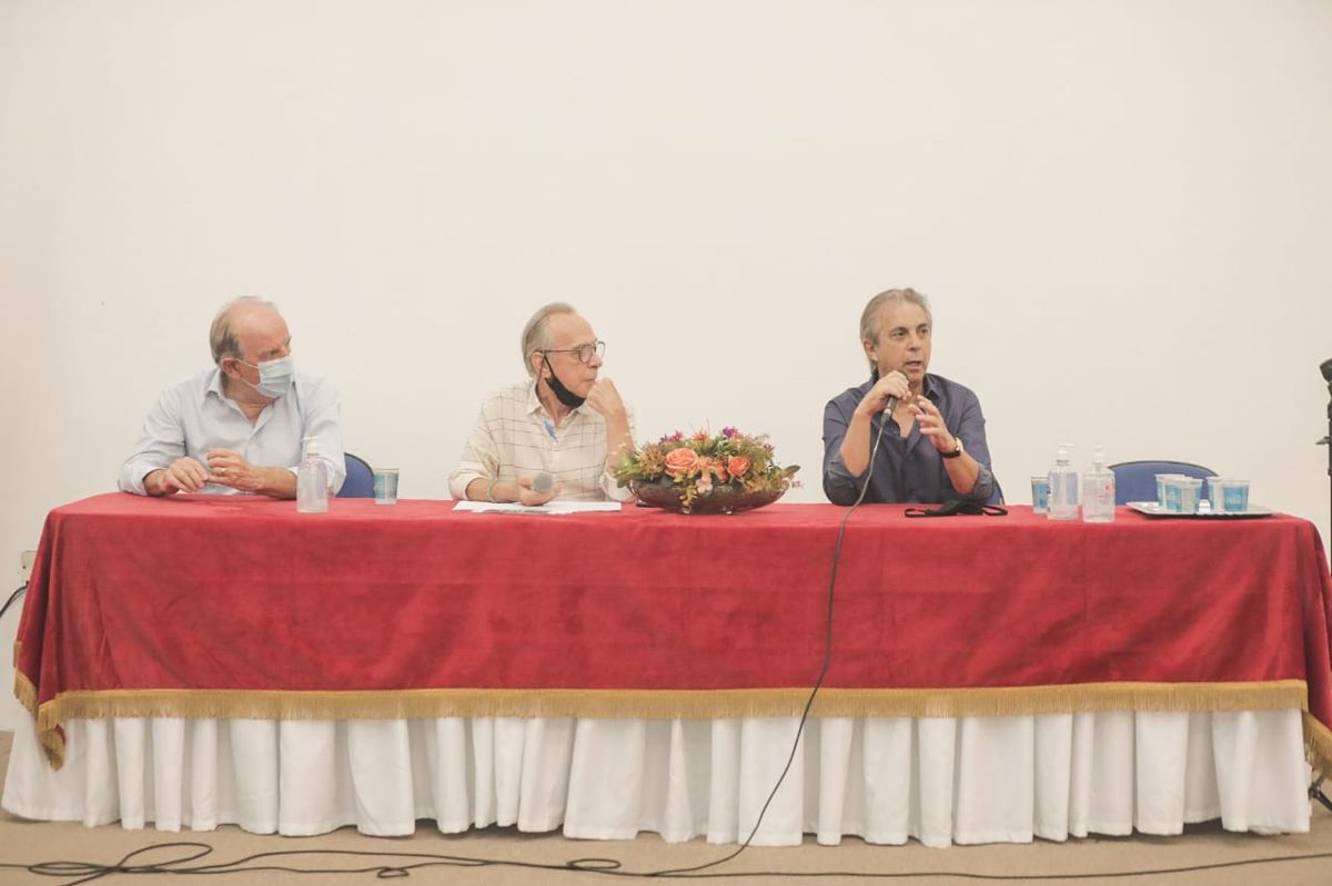 Prefeito Furlan ‘cobra’ vacina do Governo Federal