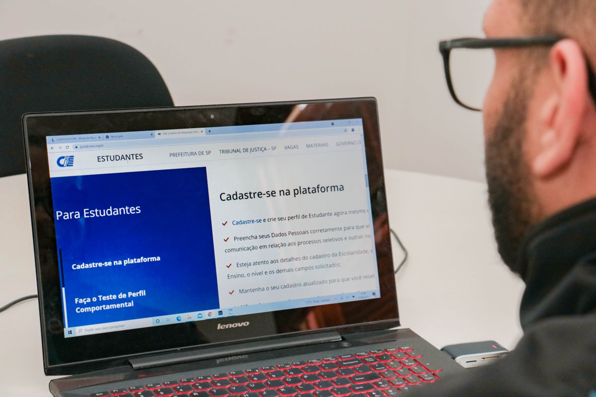 estagiários região de barueri