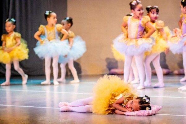 criança dorme apresentação barueri
