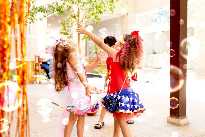 Carnaval Alpha Square Mall
