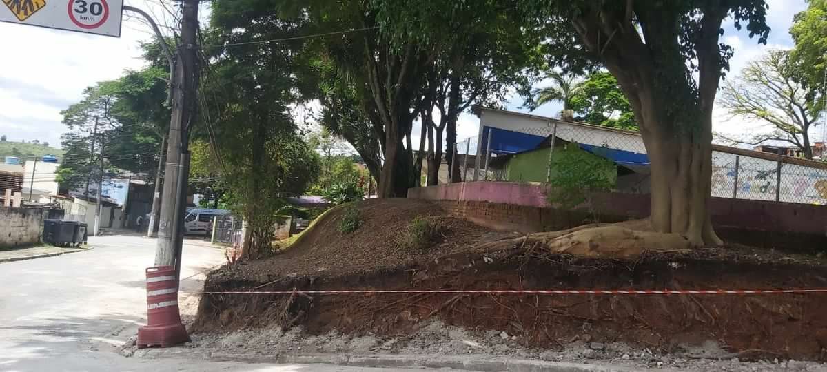 queda de muro escola Barueri