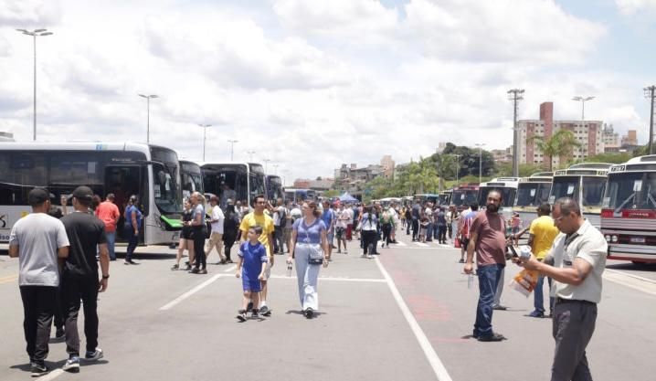 exposição ônibus Barueri