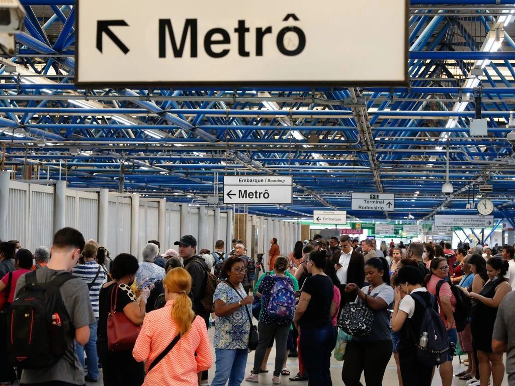 Greve Metrô CPTM Educação