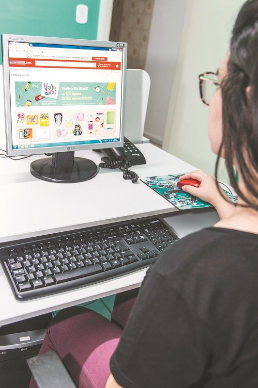 Preço do material escolar pode variar quase 100%