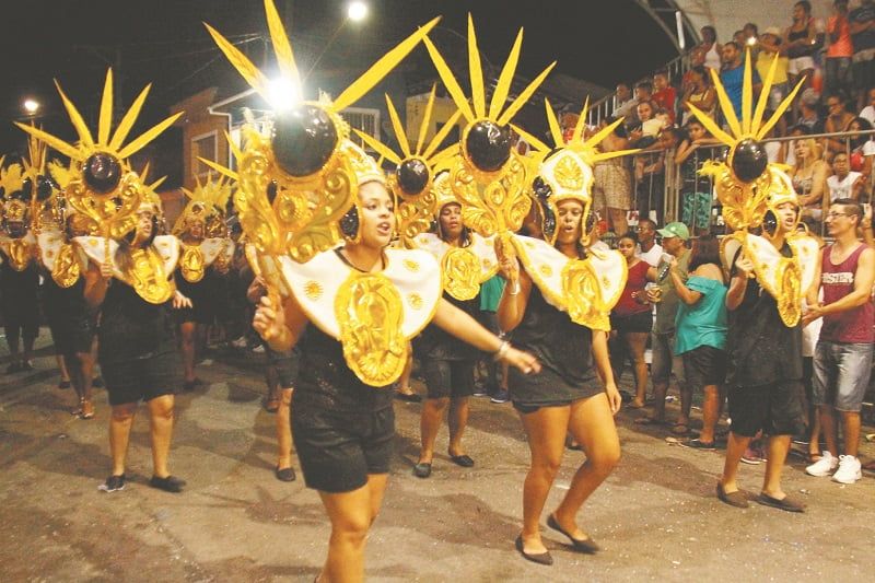 Nove escolas desfilarão “na passarela do samba” de Barueri