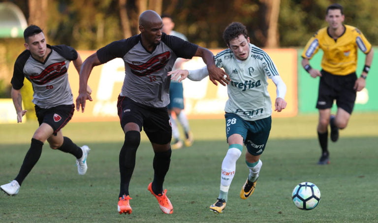 Na Arena Barueri, Oeste tenta aproveitar melhor momento no ano