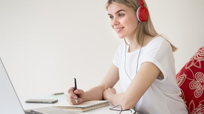 smart-young-student-online-courses