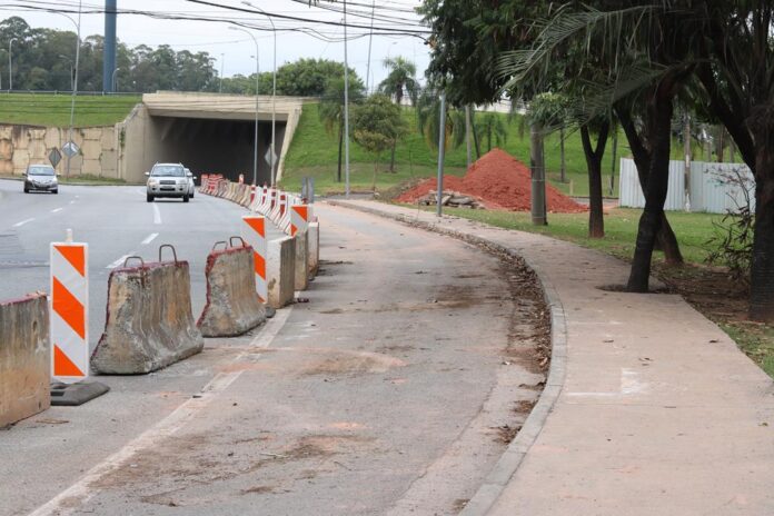 obra trânsito Barueri