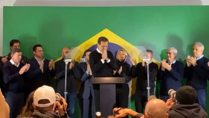 Doria desiste da presidência