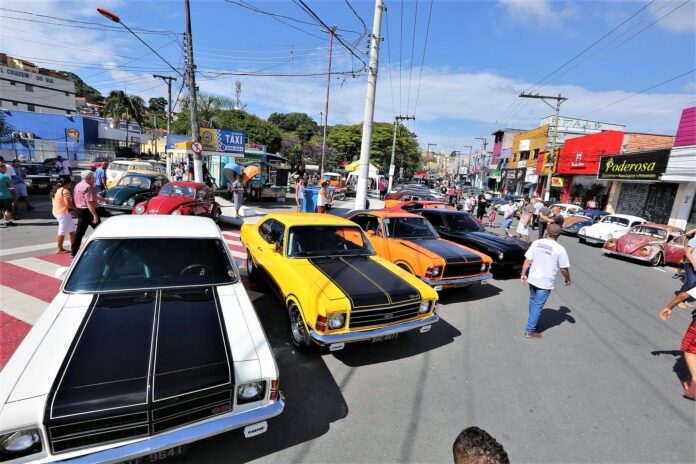 Encontro de carros antigos Itapevi