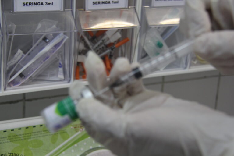 Barueri ampliará horário de vacinação contra Covid-19 nas UBS´s, a partir de segunda-feira (20)