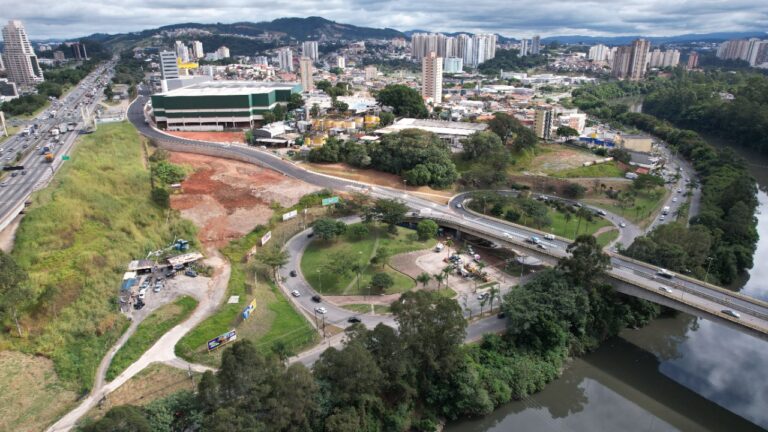 Novo acesso da Avenida Café do Ponto será liberado até o dia 20