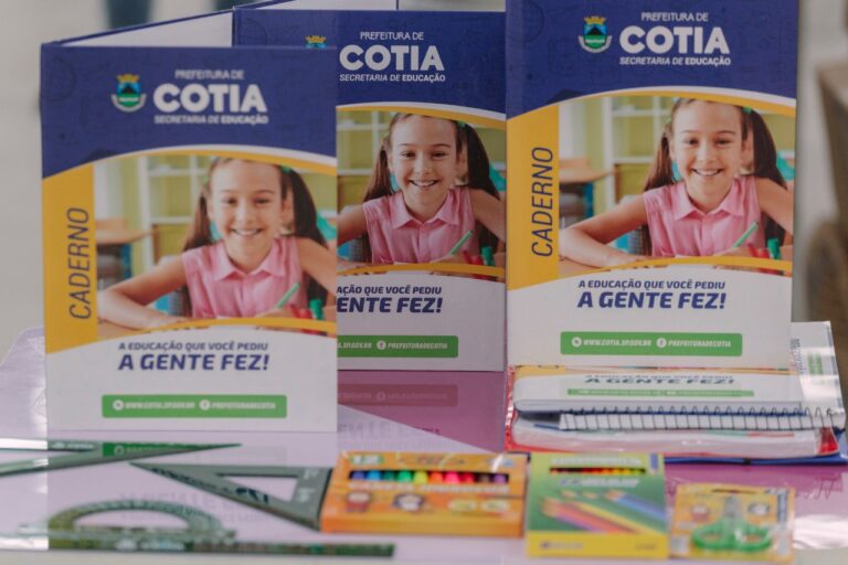 Prefeitura de Cotia inicia a entrega do material escolar para o 2º semestre