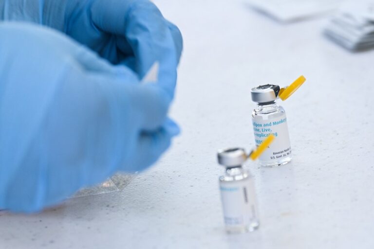 Anvisa libera importação de vacina contra vírus Monkeypox