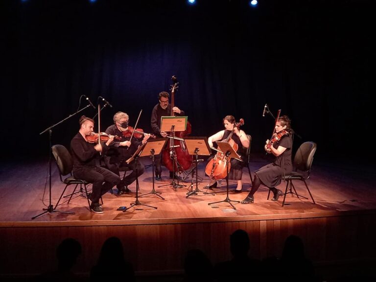 Quinteto de Cordas fará espetáculo na quinta-feira (25) em Barueri Quinteto de Cordas fará espetáculo na quinta-feira (25) em Barueri