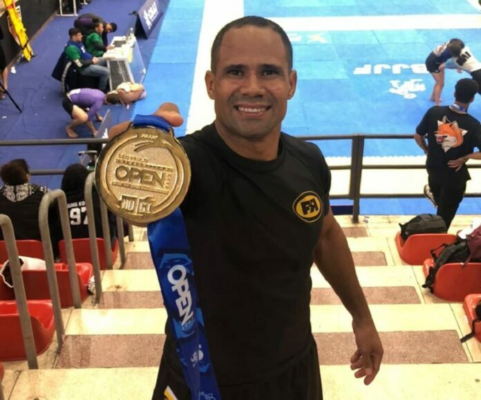 atleta Barueri jiu-jítsu