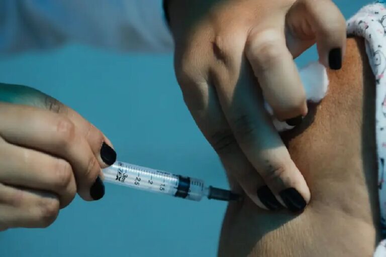 Barueri terá vacinação contra Covid-19 no feriado de 12 de outubro